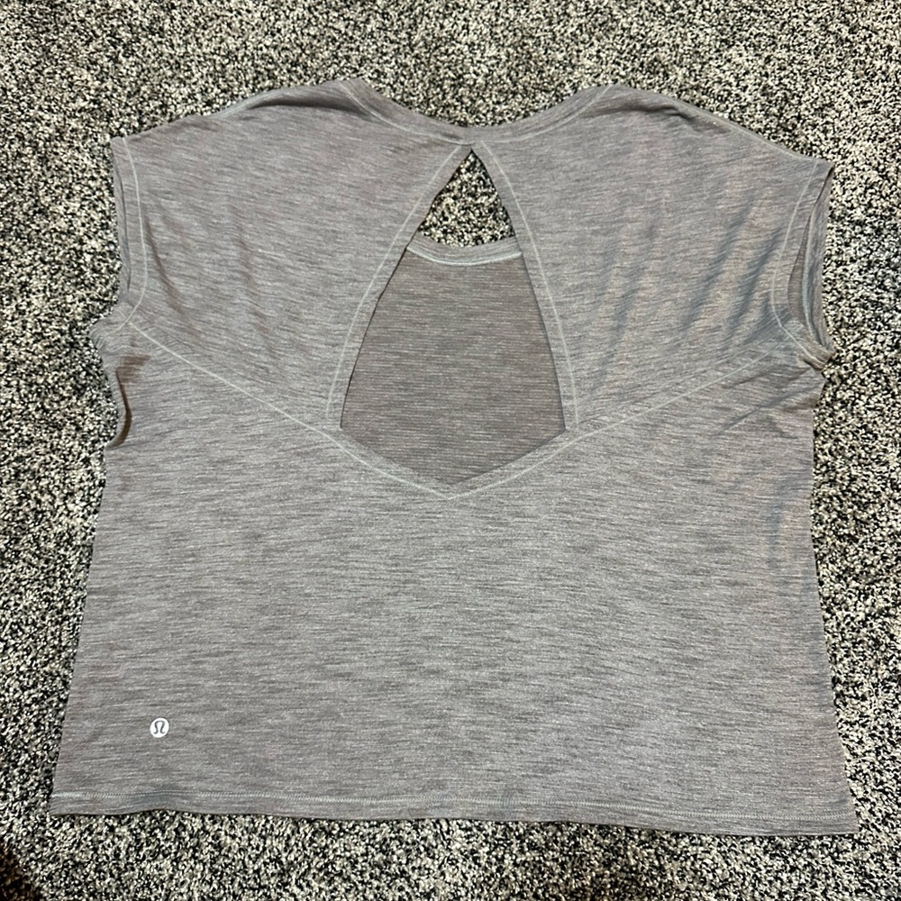 Lululemon Muscle Tank - Picture 2 of 3